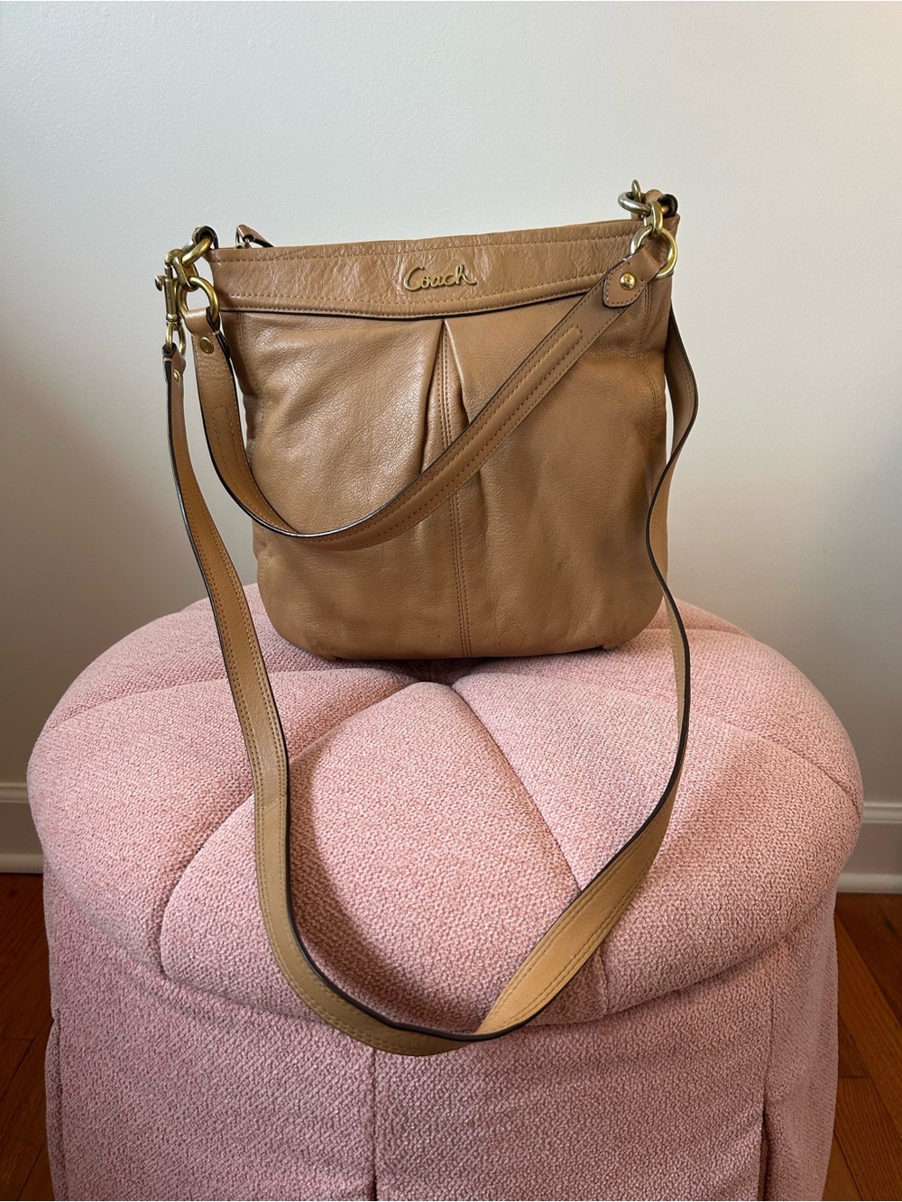 Coach Ashley Leather Hippie Bag in Camel - Picture 2 of 11